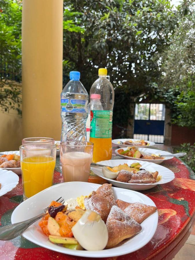Blue Door Hostel تيرانا المظهر الخارجي الصورة