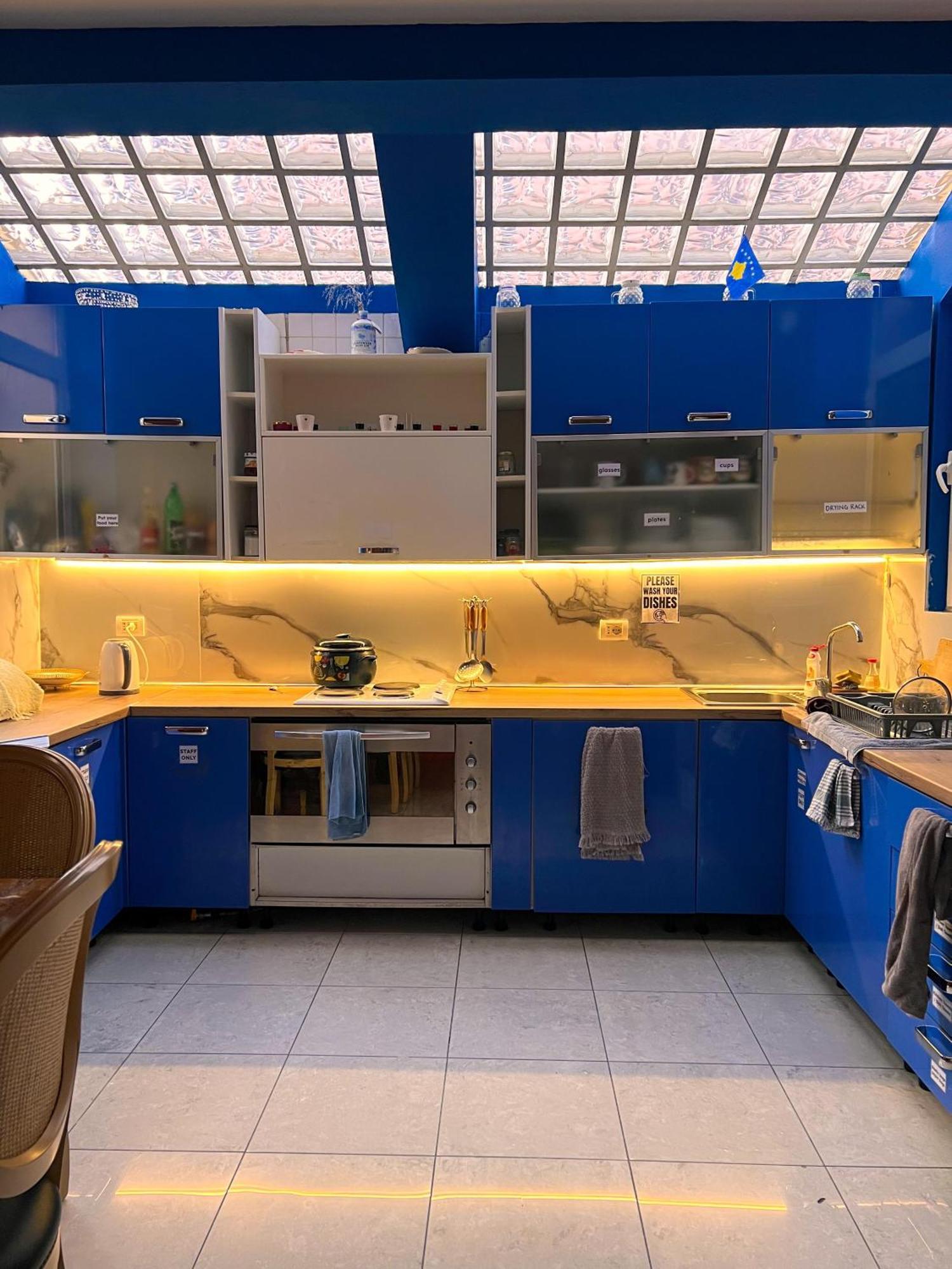 Blue Door Hostel تيرانا المظهر الخارجي الصورة